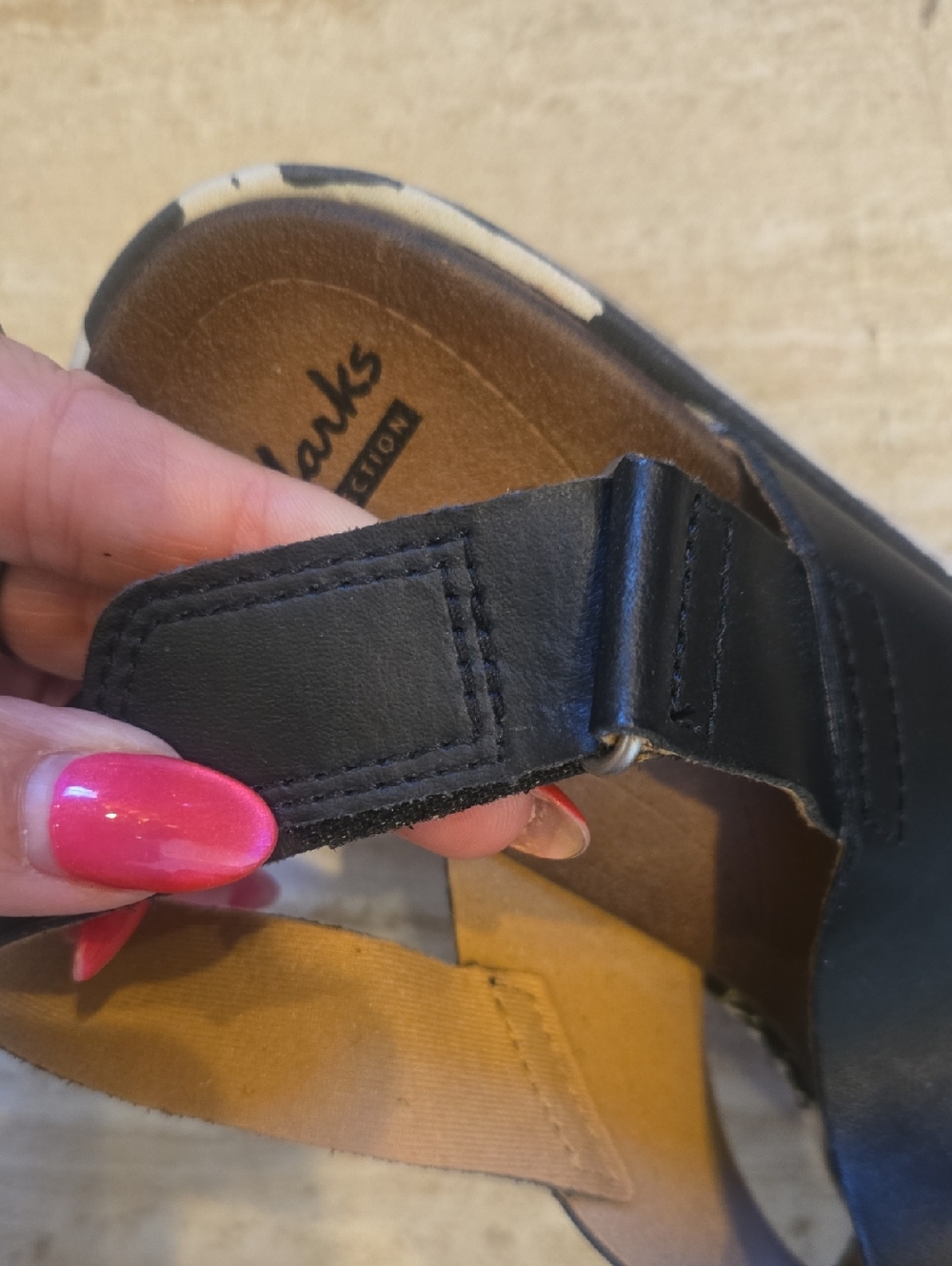 Clarks Collection Soft Cushion Black/White Wedge Strappy Sandals - Picture 7 of 11